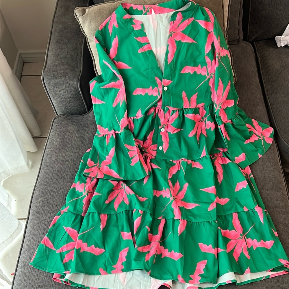 Floral green dress!